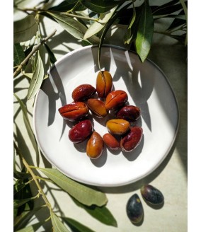 Oliwki Kalamata z pestką ciemne, suszone, z Krety. Pakowane próżniowo, 500g