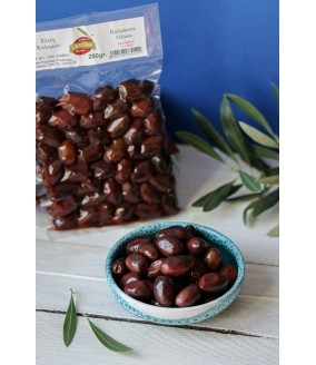 polikala oliwki kalamata w occie z czerwonego winaciemne pakowane próżniowo