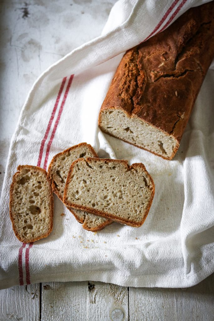 polikala najprostszy prosty i szybki łatwy chleb pszenno-żytni na drożdżach chleb domowy domowa piekarnia piekę chleb oliwa z krety kuchnia grecka